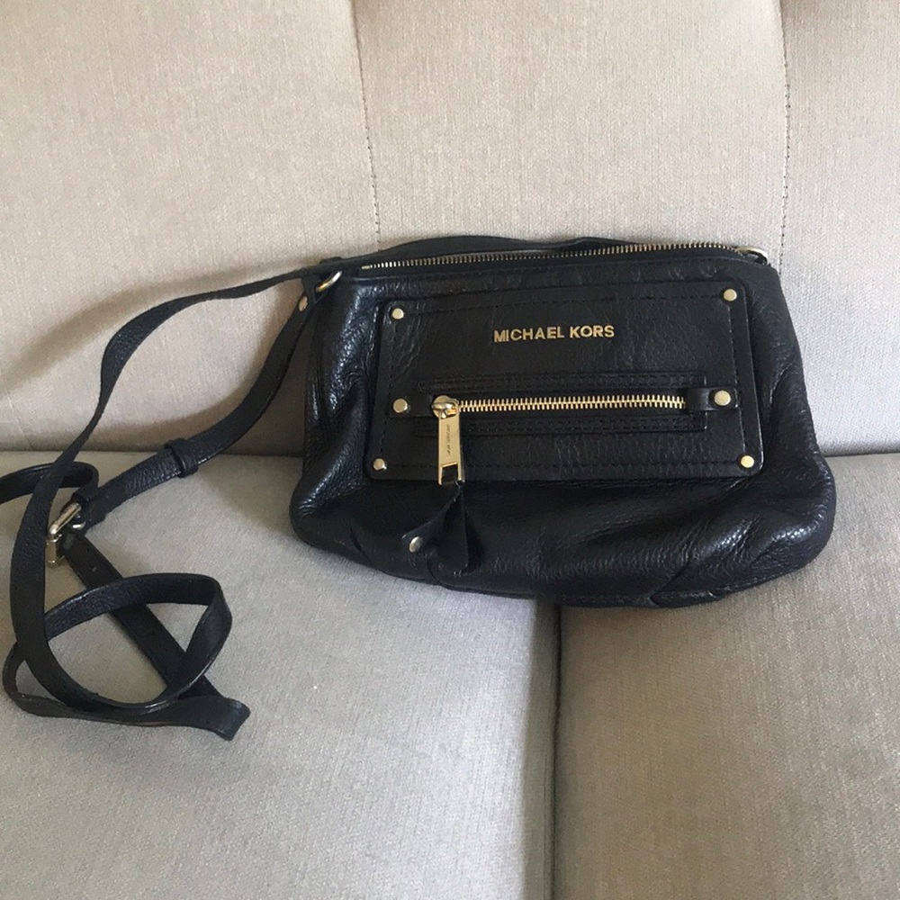 Michael Kors black crossbody purse
